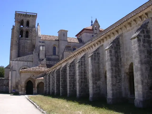 Monasterio de Las Huelgas y Museo de Telas Medievales in Burgos