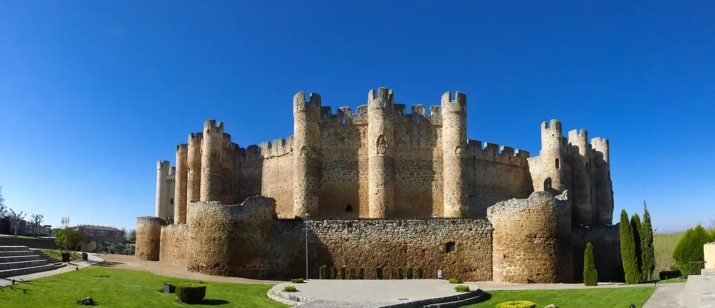 Museo del Castillo de Valencia de Don Juan – Bild 3 von 4