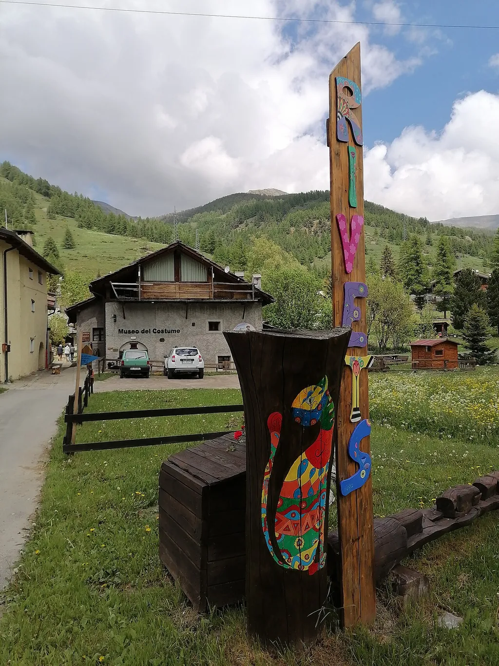 Museo del Costume e delle Tradizioni delle Genti Alpine in Pragelato