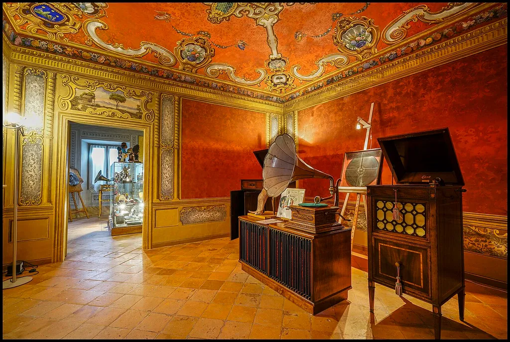 Museo del disco d'epoca in Sogliano al Rubicone