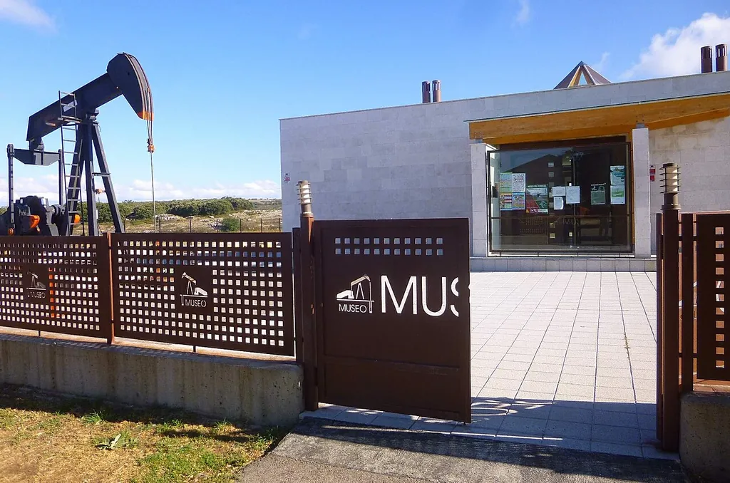 Museo del Petróleo in Sargentes de la Lora