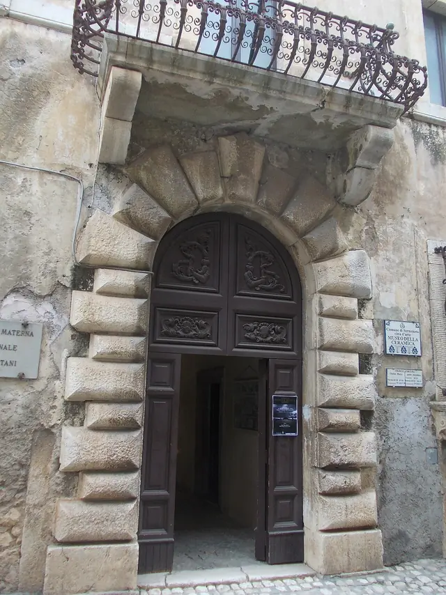 Museo di storia della ceramica in Sermoneta