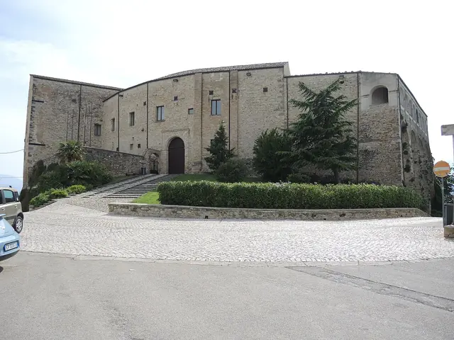 Museo e Archivio degli Artisti Abruzzesi Contemporanei - Castello di Nocciano