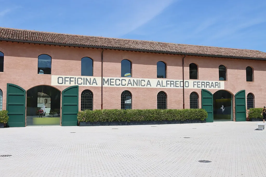 Museo Enzo Ferrari in Modena – Photo 4 of 4