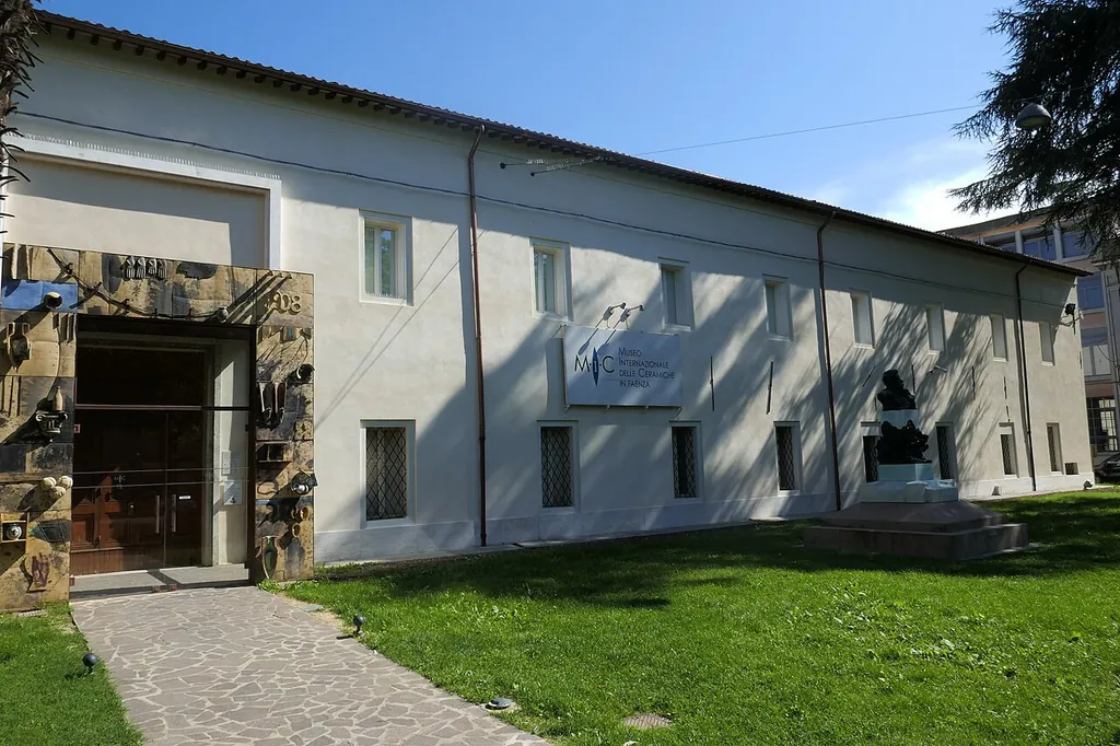 Museo Internazionale delle Ceramiche in Faenza – Photo 2 of 6