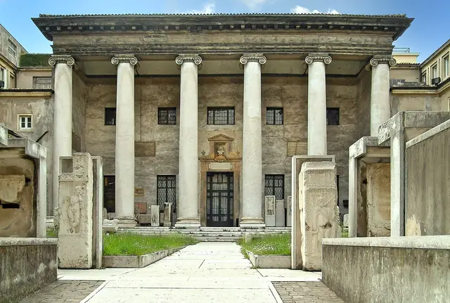 Museo Lapidario Maffeiano in Verona