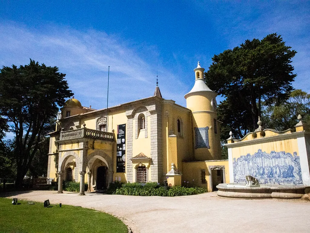 Museu Condes de Castro Guimarães in Cascais – Photo 3 of 7