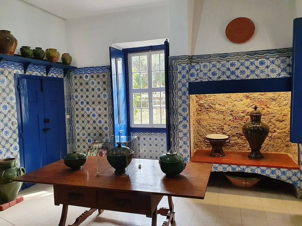 Museu da Cerâmica in Caldas da Rainha – Photo 3 of 5