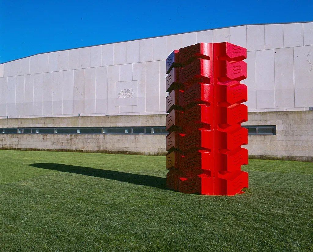 Museu Internacional de Escultura Contemporânea in Santo Tirso