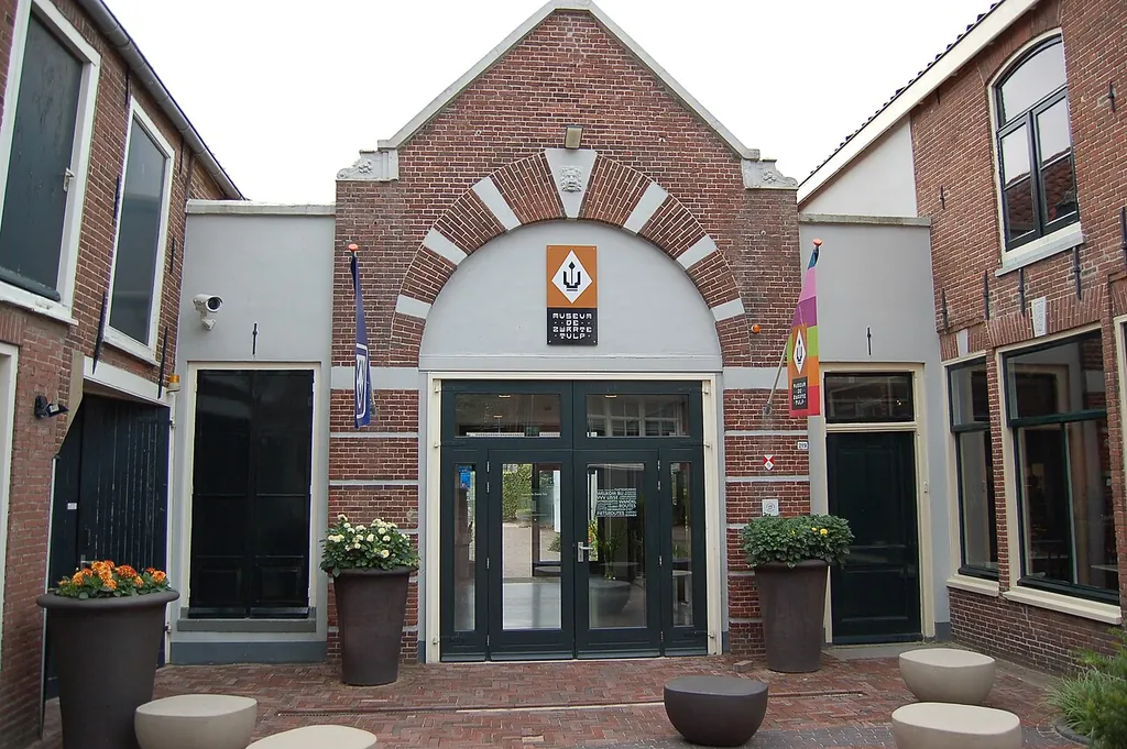 Nationaal Museum De Zwarte Tulp in Lisse
