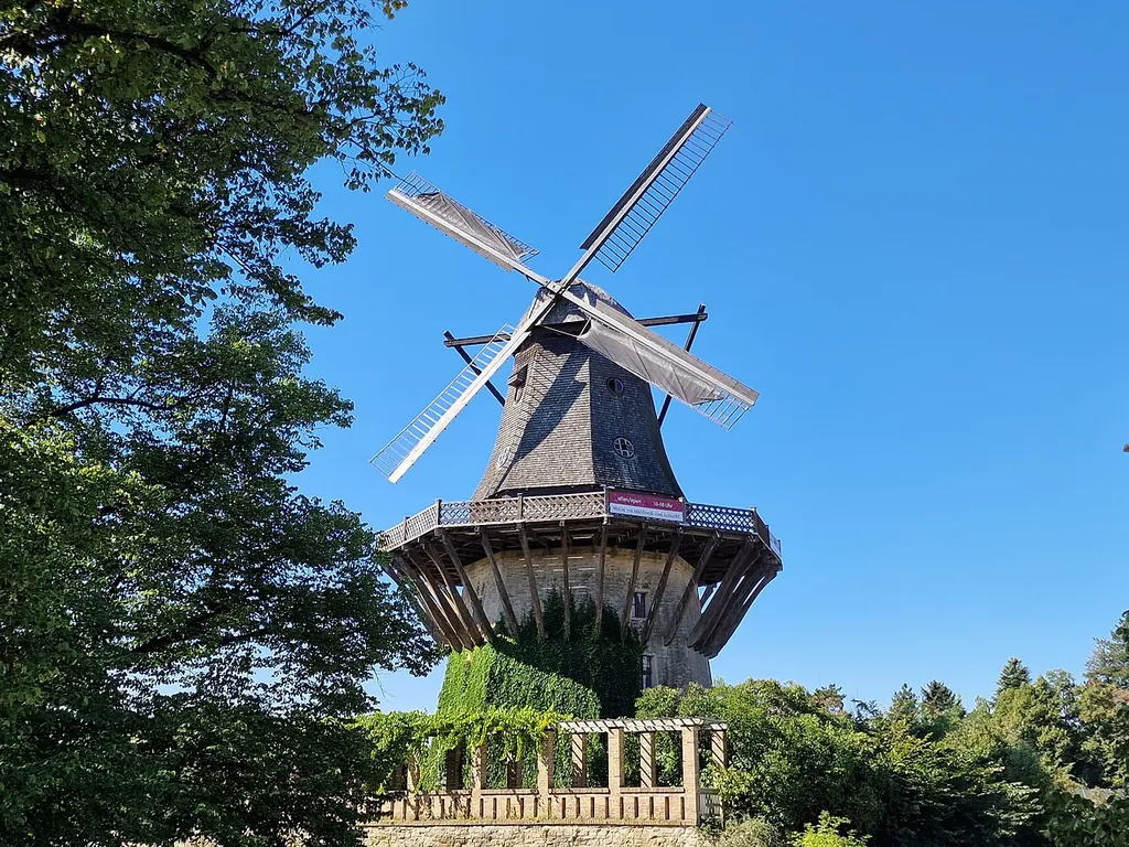 Historische Mühle von Sanssouci in Potsdam – Photo 2 of 4
