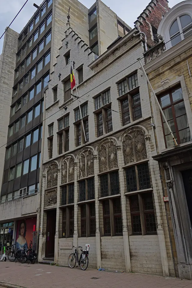 Wikimedia Commons Language Museum Mayer van den Bergh – Opening Hours, Tickets & Photos