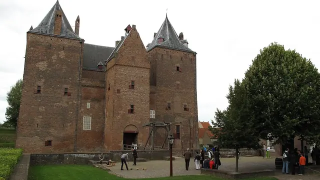 Slot Loevestein in Poederoijen