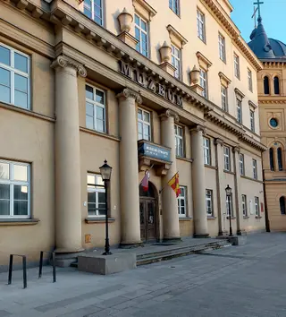 Muzeum Archeologiczne i Etnograficzne w Łodzi in Łódź – Photo 2 of 4