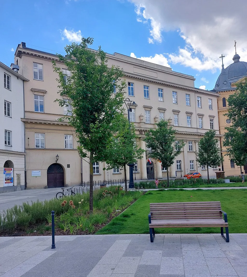 Muzeum Archeologiczne i Etnograficzne w Łodzi in Łódź – Photo 3 of 4