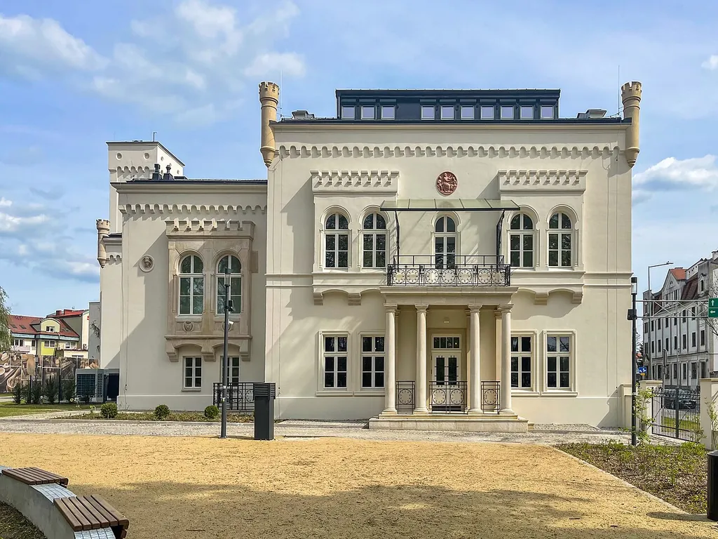 Muzeum Ceramiki w Bolesławcu in Bolesławiec – Bild 3 von 3