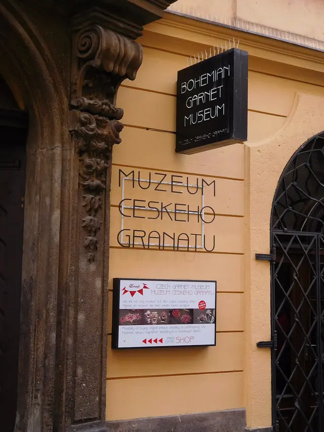 Muzeum českého granátu Praha in Praga