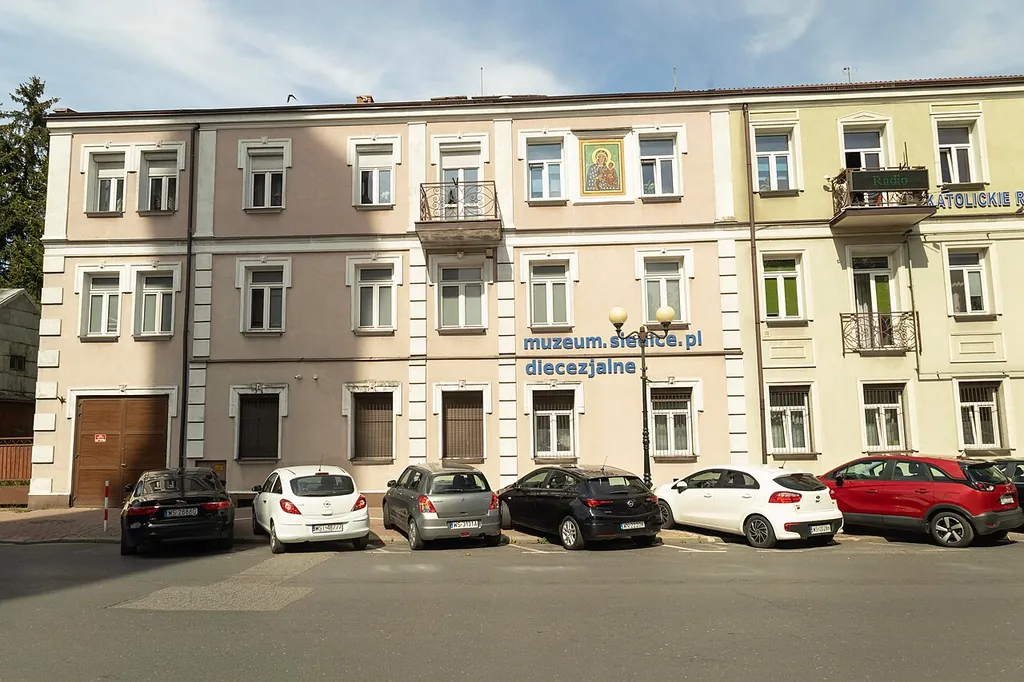 Muzeum Diecezjalne w Siedlcach in Siedlce – Bild 2 von 2