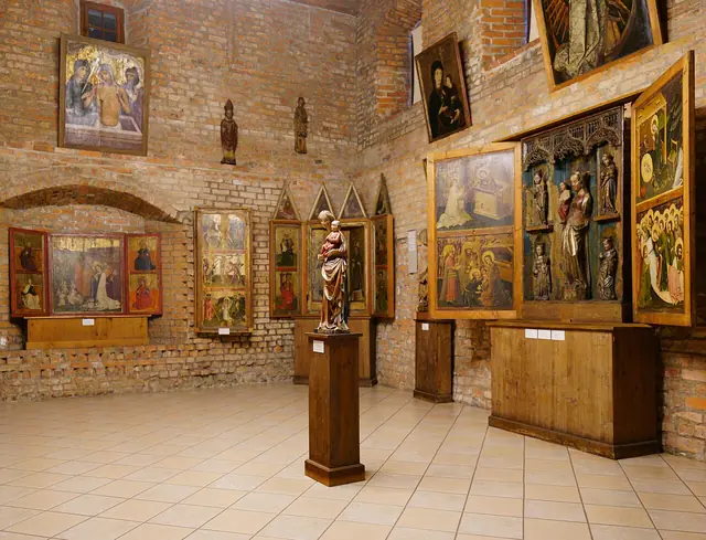 Muzeum Diecezjalne w Tarnowie in Tarnów – Bild 2 von 6