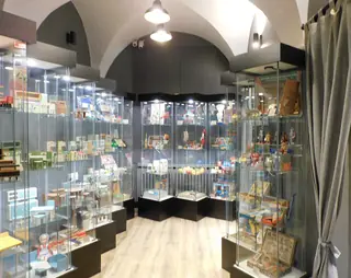 Muzeum Domków Lalek, Gier i Zabawek in Warsaw – Photo 4 of 6