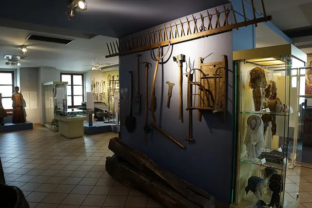 Muzeum Etnograficzne we Wrocławiu in Breslau – Bild 3 von 5