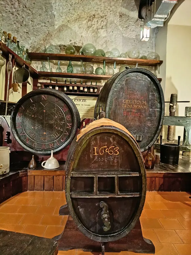 Muzeum Farmacji Collegium Medicum Uniwersytetu Jagiellońskiego in Kraków – Zdjęcie 4 z 8