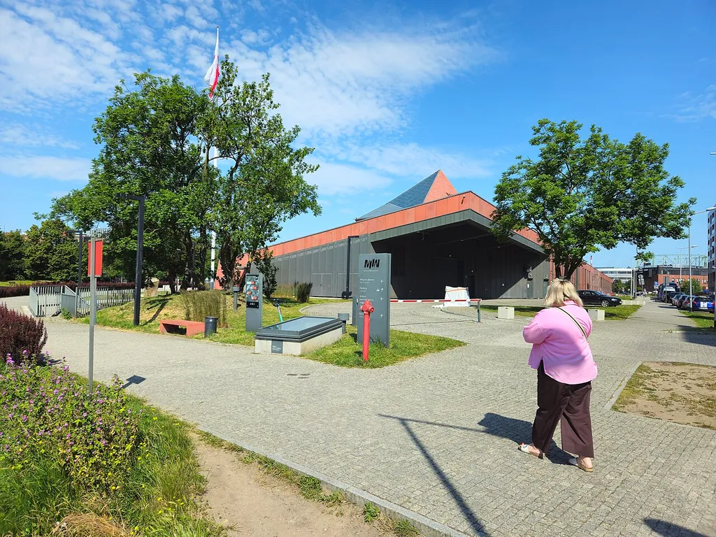 Muzeum II Wojny Światowej w Gdańsku in Danzig – Bild 9 von 9