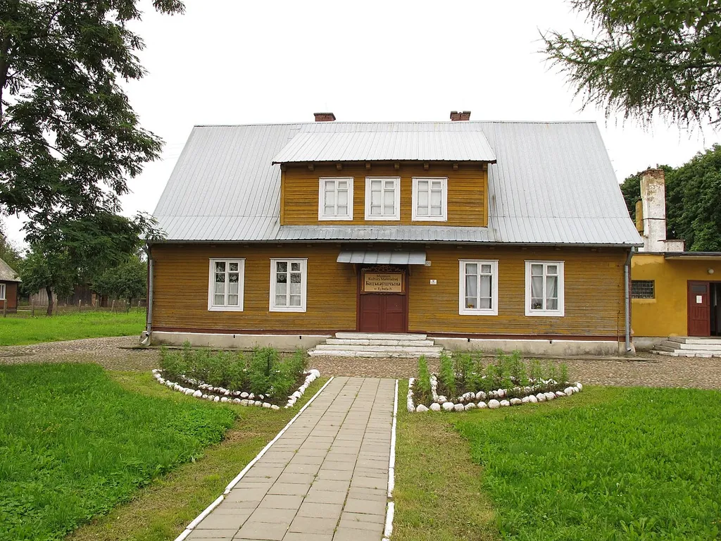 Muzeum Kultury Materialnej "Baćkauszczyna" w Rybołach in Ryboły