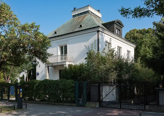 Muzeum Literatury im. Adama Mickiewicza w Warszawie in Warsaw – Photo 2 of 3