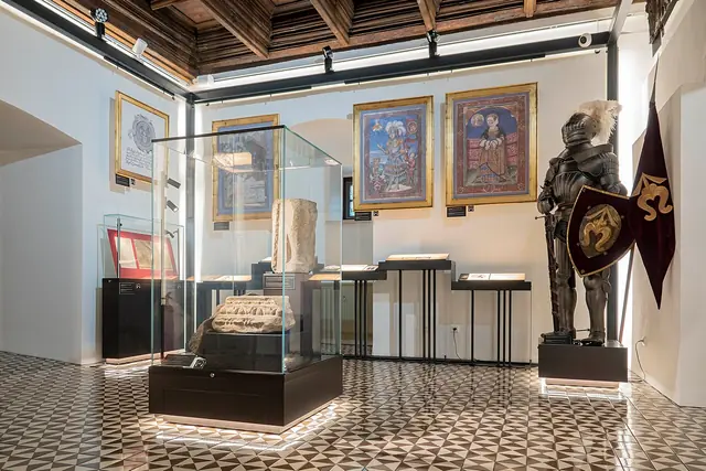 Muzeum Ludowych Instrumentów Muzycznych w Szydłowcu in Szydłowiec – Bild 2 von 3
