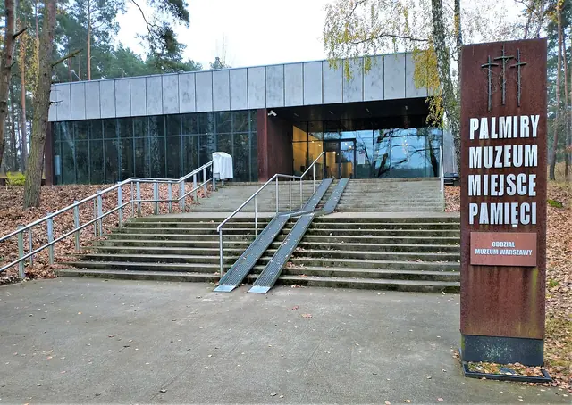 Muzeum – Miejsce Pamięci Palmiry – Zdjęcie 2 z 9