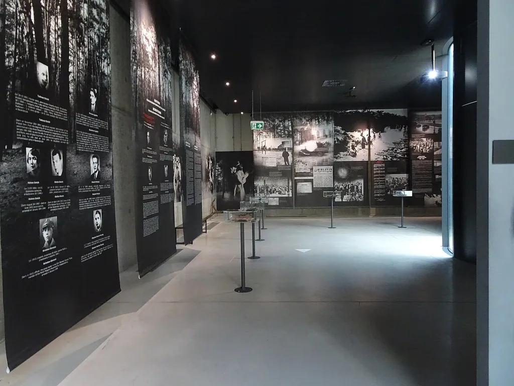 Muzeum – Miejsce Pamięci Palmiry – Zdjęcie 3 z 9