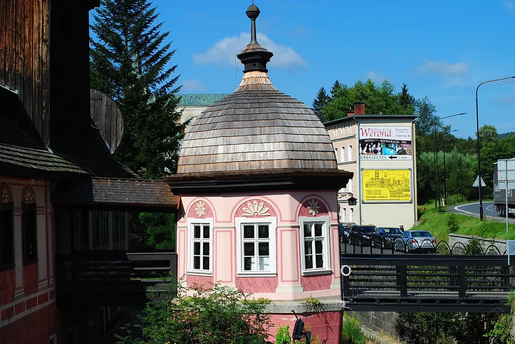 Muzeum Papiernictwa w Dusznikach-Zdroju in Duszniki-Zdrój – Bild 2 von 4