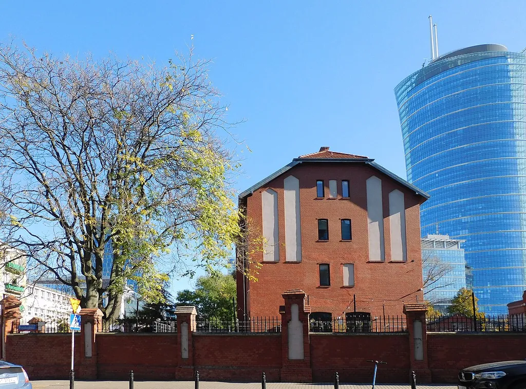 Muzeum Powstania Warszawskiego in Warsaw – Photo 2 of 3