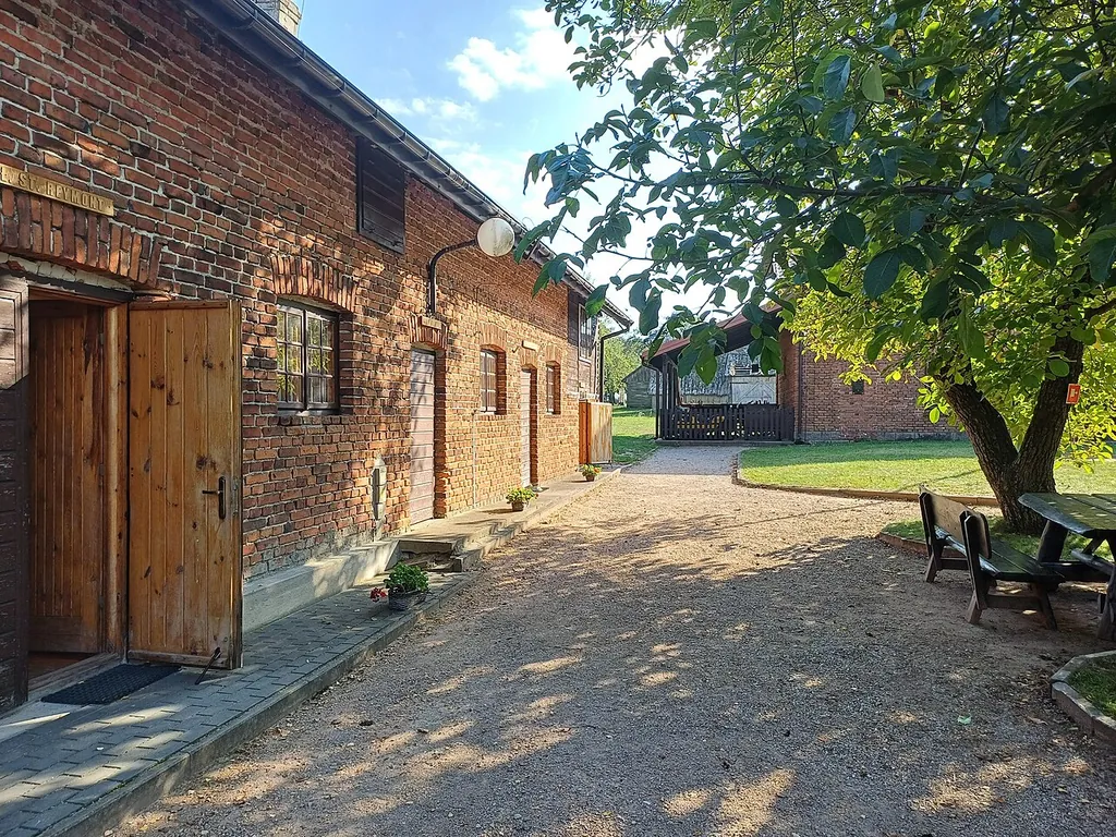 Muzeum Regionalne im. Władysława St. Reymonta w Lipcach Reymontowskich in Lipce Reymontowskie – Zdjęcie 2 z 5