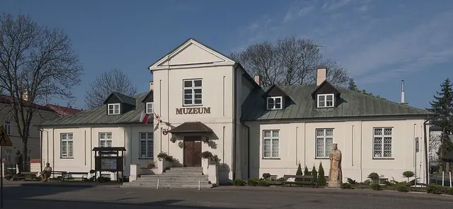 Muzeum Ziemi Łukowskiej im. Longina Kowalczyka w Łukowie in Łuków