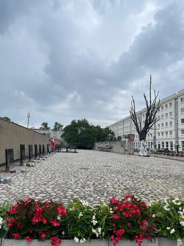Muzeum Więzienia „Pawiak” in Warsaw – Photo 3 of 3