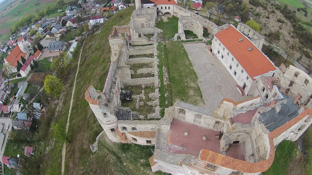 Muzeum Zamek w Janowcu in Janowiec – Zdjęcie 4 z 10