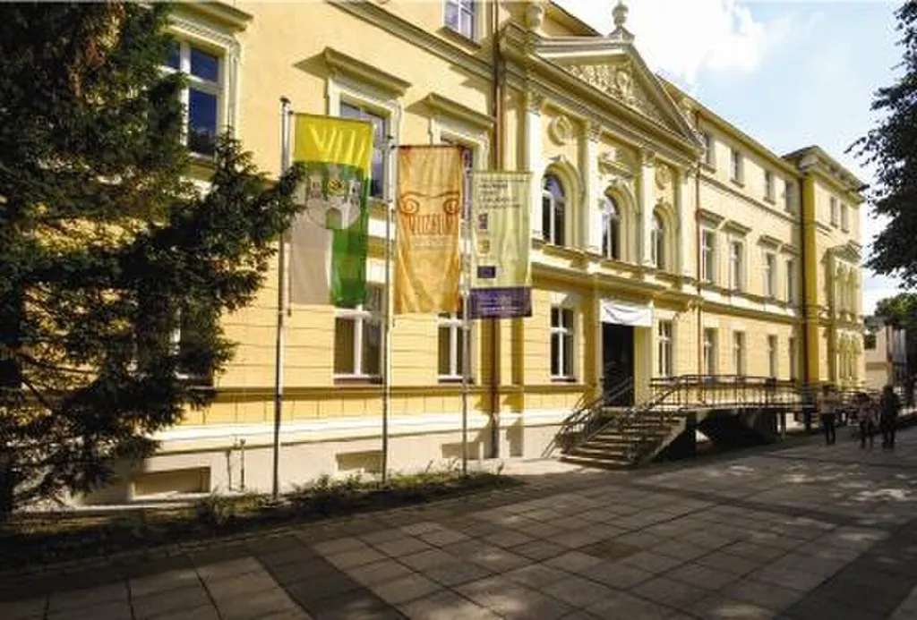 Muzeum Ziemi Lubuskiej w Zielonej Górze in Zielona Góra