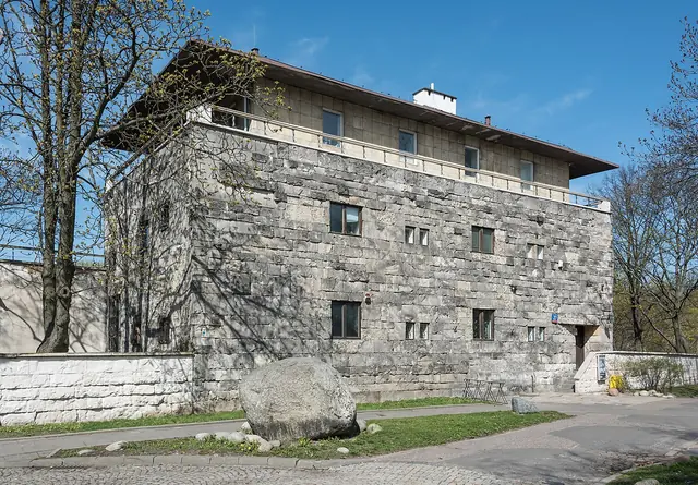 PAN Muzeum Ziemi w Warszawie in Warsaw – Photo 2 of 4