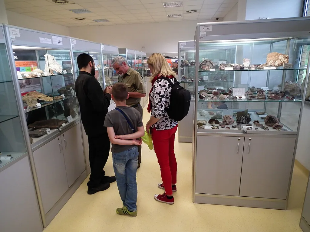 Muzeum Ziemi Wydziału Nauk Geograficznych i Geologicznych UAM w Poznaniu in Poznań