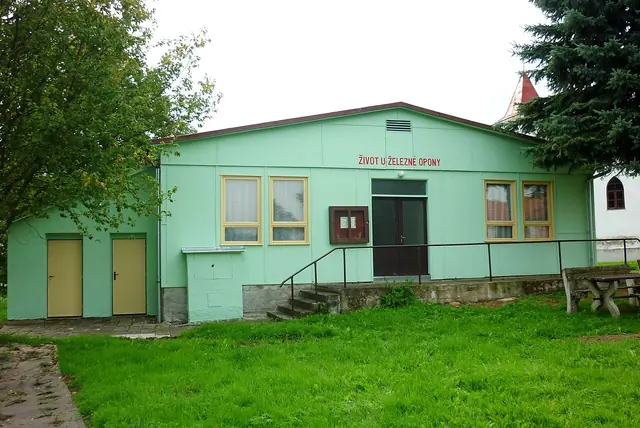 Muzeum Život u železné opony in Dešná