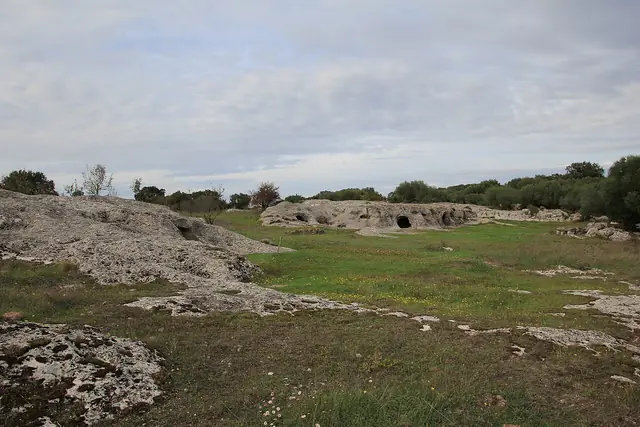 Necropoli a domus de janas di Puttu Codinu in Villanova Monteleone