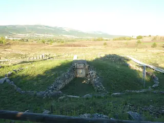 Necropoli di Fossa