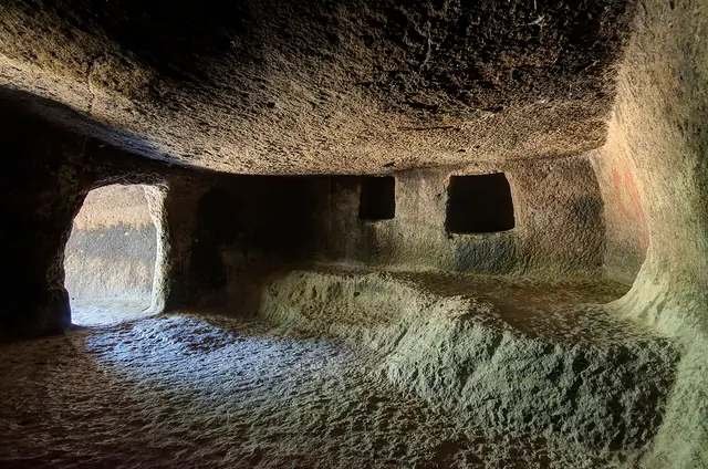 Necropoli di Sant'Andrea Priu in Bonorva – Bild 3 von 4