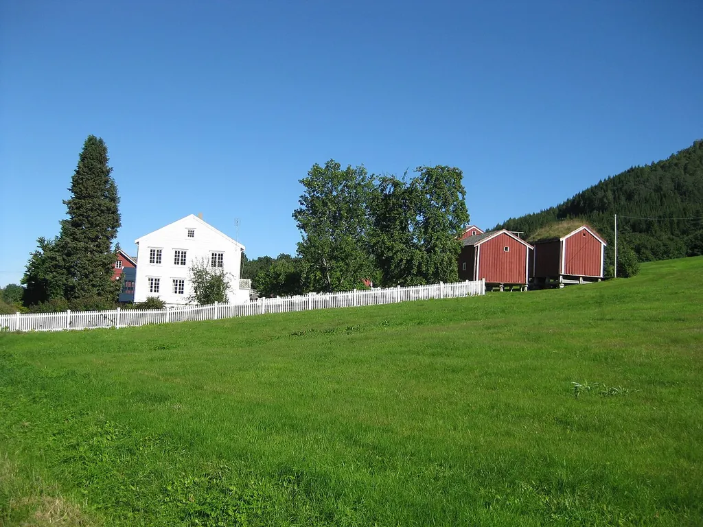 Nesset prestegard in Eidsvåg