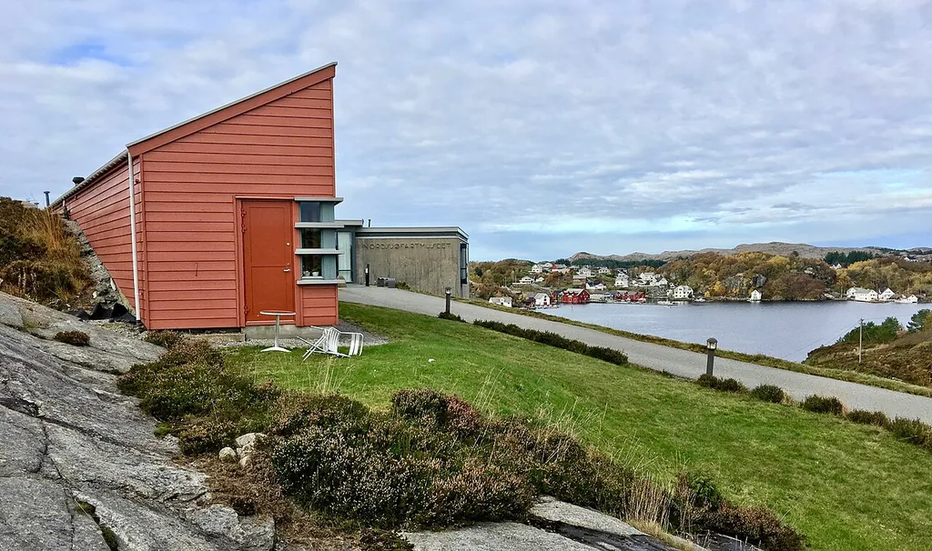 Nordsjøfartmuseet in Telavåg – Bilde 2 av 4
