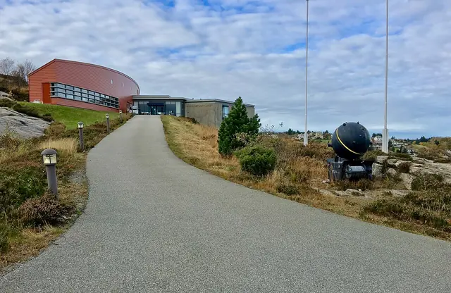 Nordsjøfartmuseet in Telavåg – Bilde 3 av 4