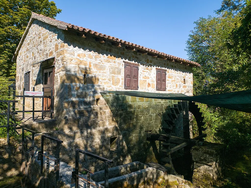 Novakova domačija in Smrje