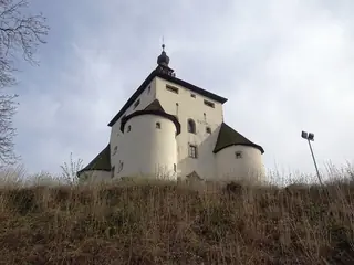 Nový zámok in Banská Štiavnica – Bild 2 von 3